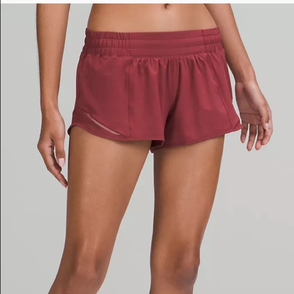 Lululemon Hotty Hot Short 2.5” * Mulled Wine - Picture 2 of 6